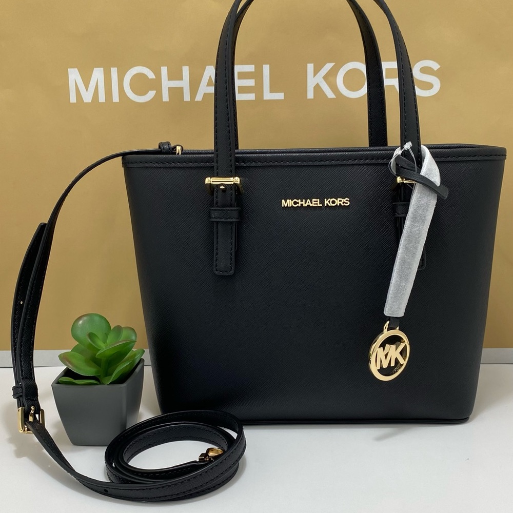 Michael kors xs purse
